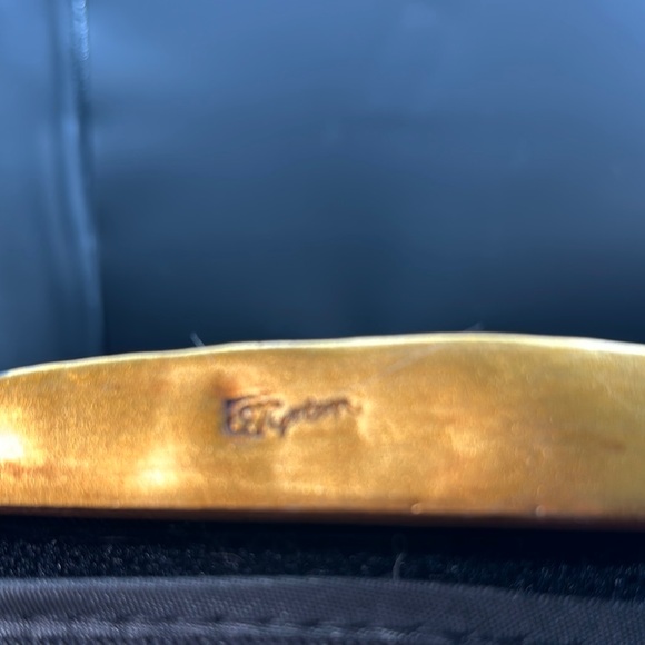 Gold Gustav Klimt Inspired Decorative Sculpture “The Kiss” Iconic Masterpiece - Picture 8 of 12